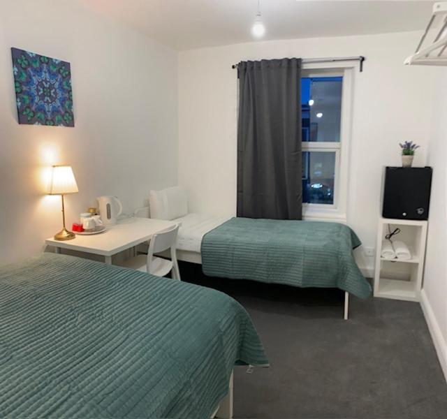 Lord Merit Guest Rooms In King'S Cross St Pancras لندن المظهر الخارجي الصورة
