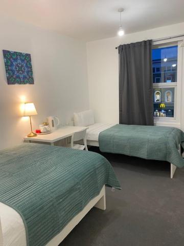 Lord Merit Guest Rooms In King'S Cross St Pancras لندن المظهر الخارجي الصورة