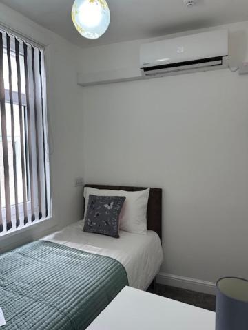 Lord Merit Guest Rooms In King'S Cross St Pancras لندن المظهر الخارجي الصورة